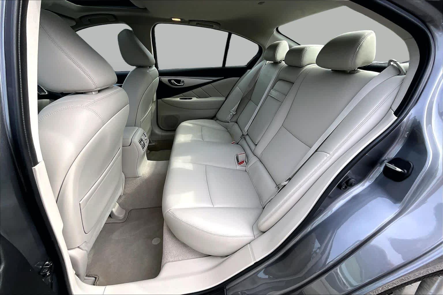 Used 2020 Graphite Shadow INFINITI 3.0t LUXE image 20
