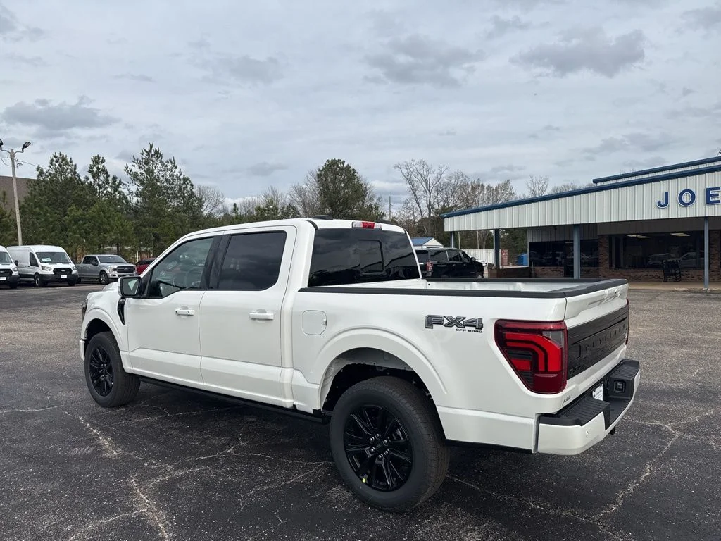 New 2026 Star White Metallic Tri-Coat Ford Platinum® image 22