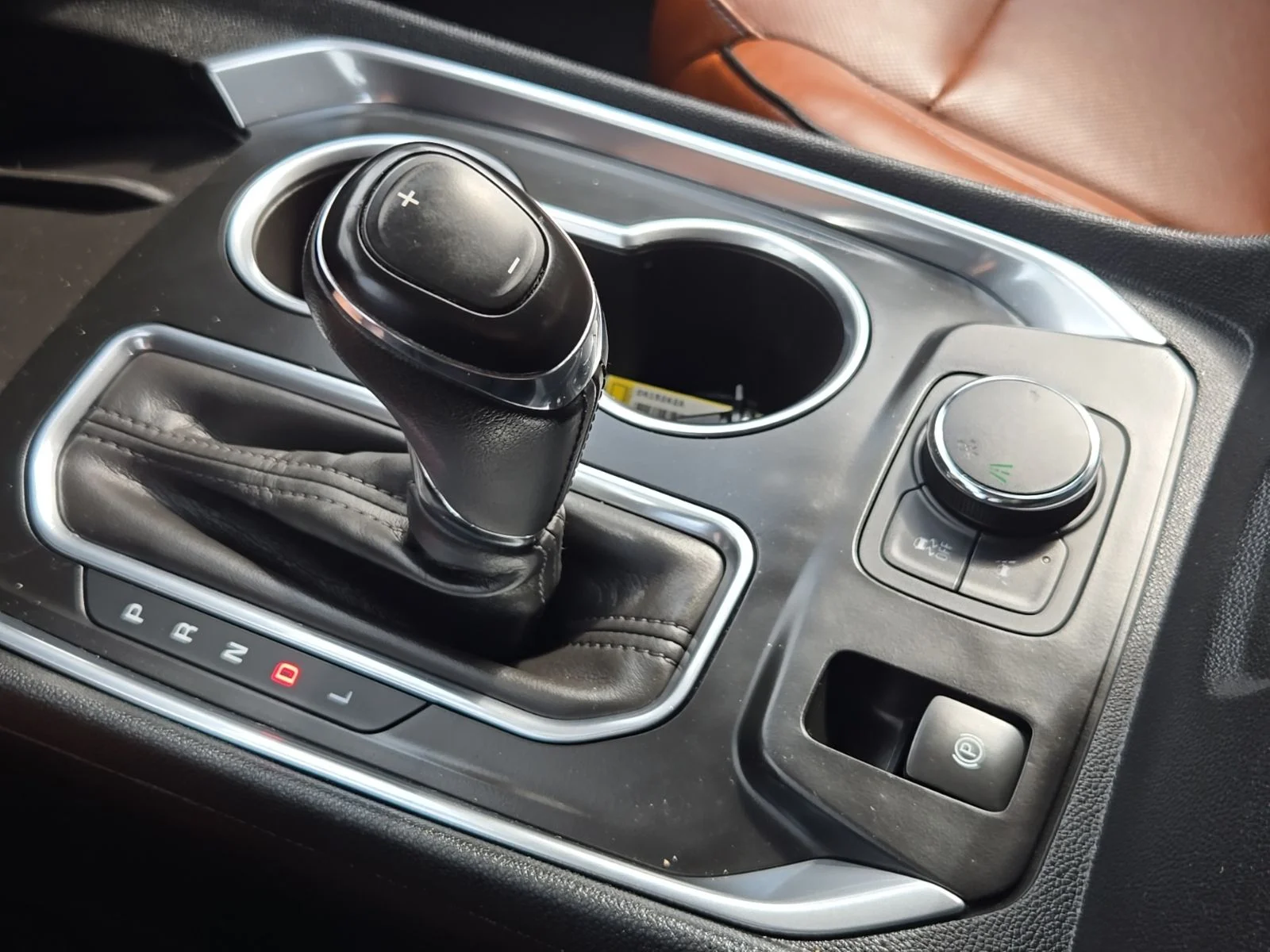 Used 2020 Red Chevrolet High Country image 21