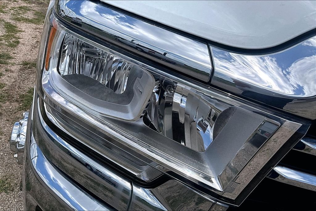 New 2024 Ram 3500 Tradesman 4D Crew Cab