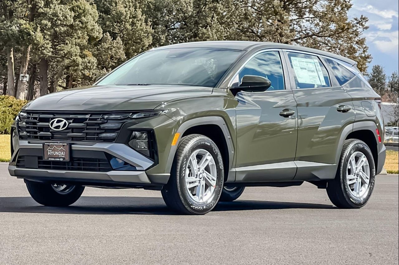 New 2026 Green Hyundai SE AWD image 8