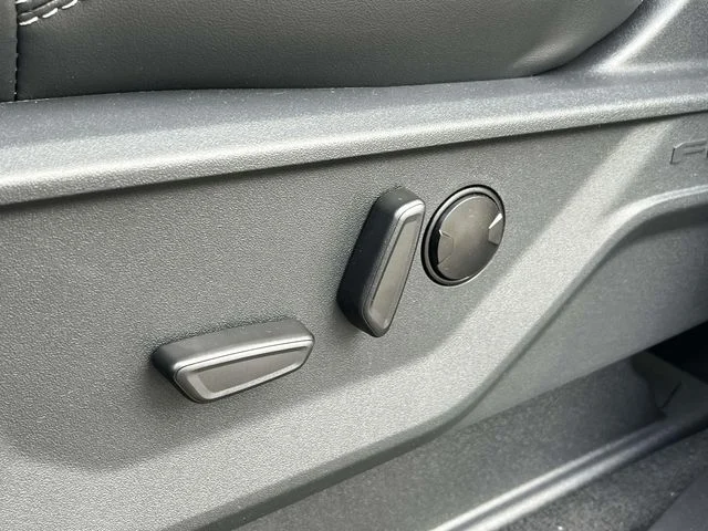 New 2027 Glacier Gray Metallic Tri-Coat Ford MAX Platinum image 16