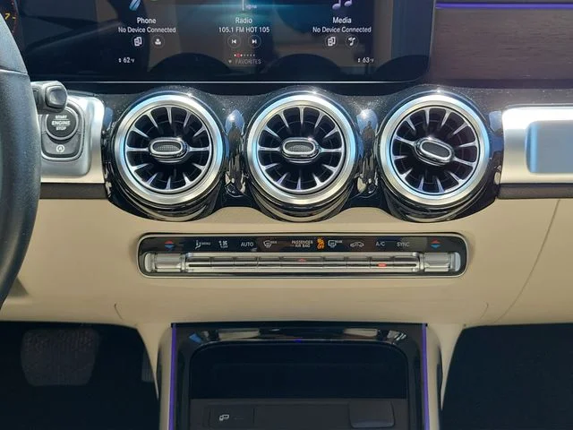Used 2023 White Mercedes-Benz GLB 250 image 18