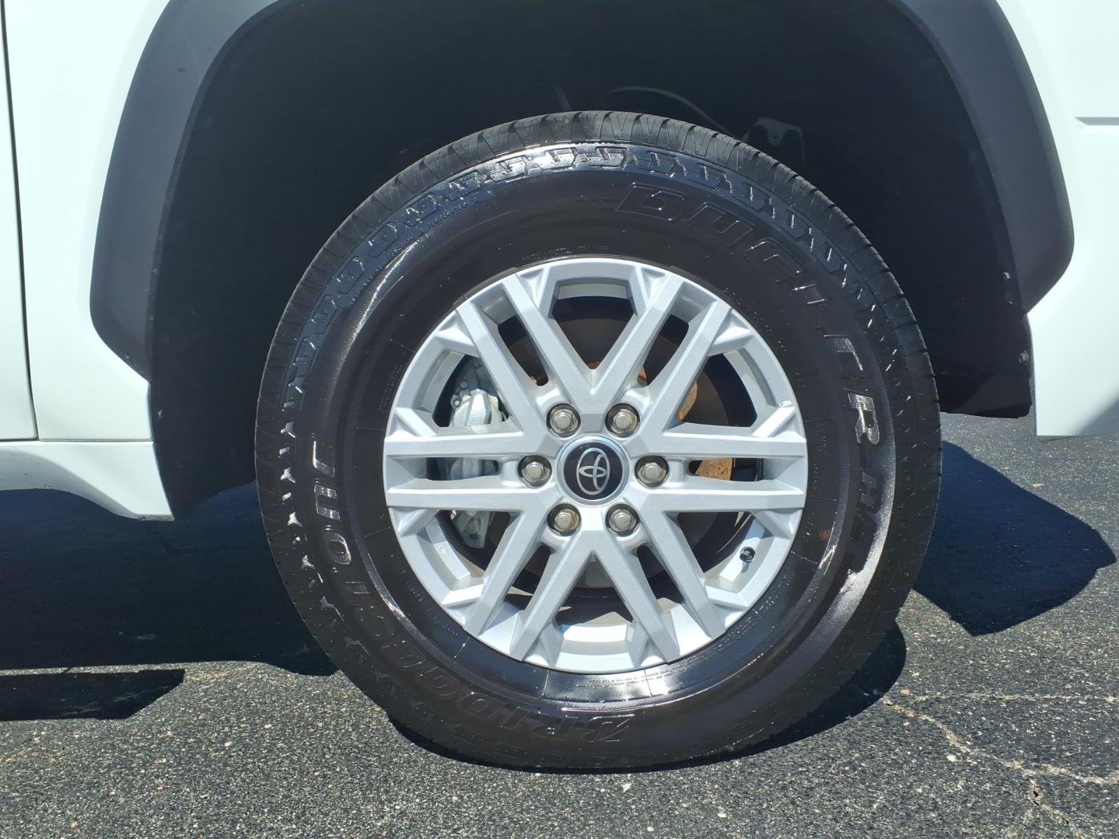 Used 2024 Ice Cap Toyota SR5 image 9