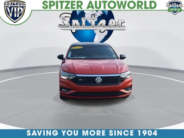 Used 2019 Orange Volkswagen R-Line image 3
