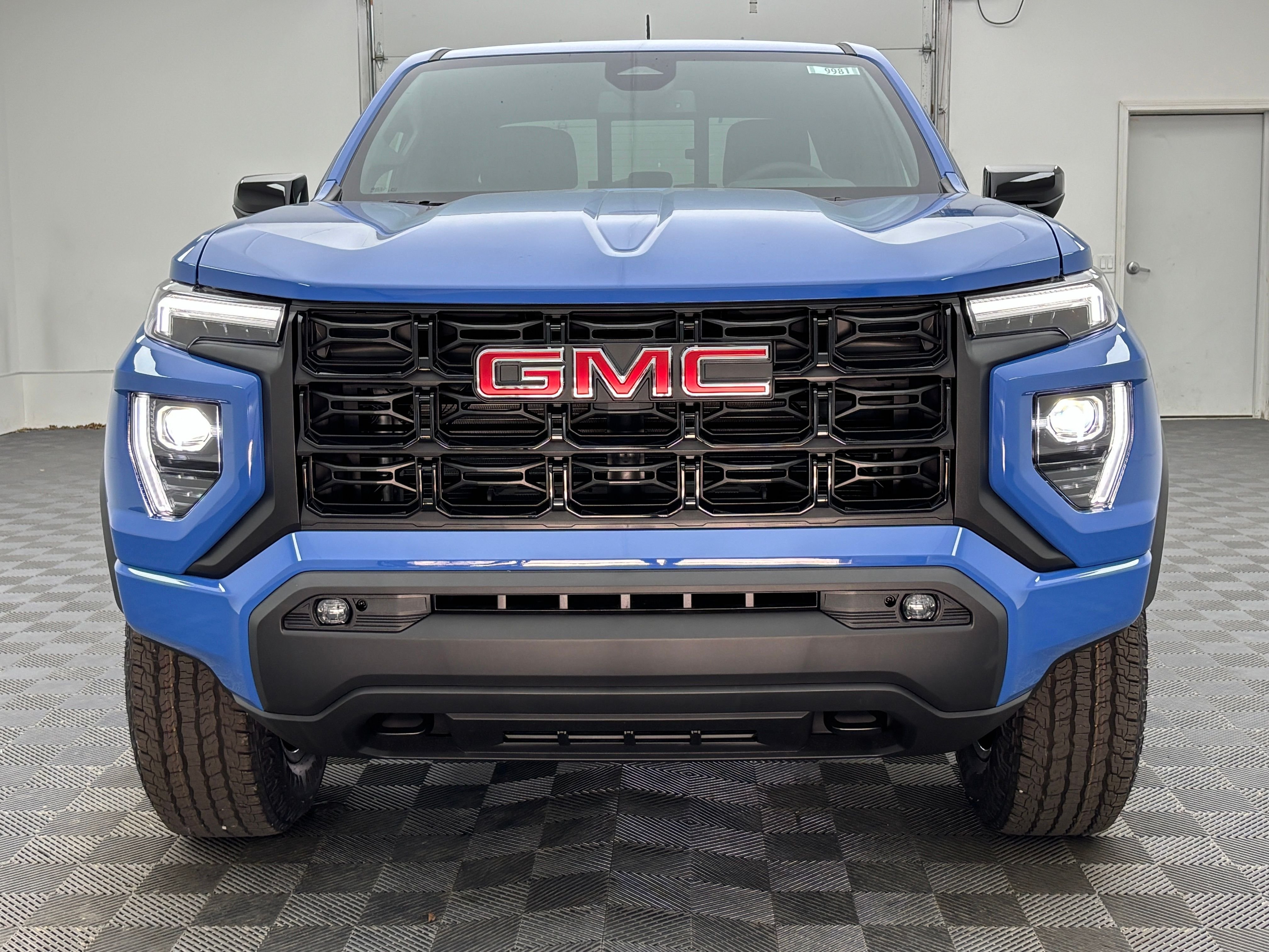 New 2026 Rapids Metallic GMC Elevation image 13