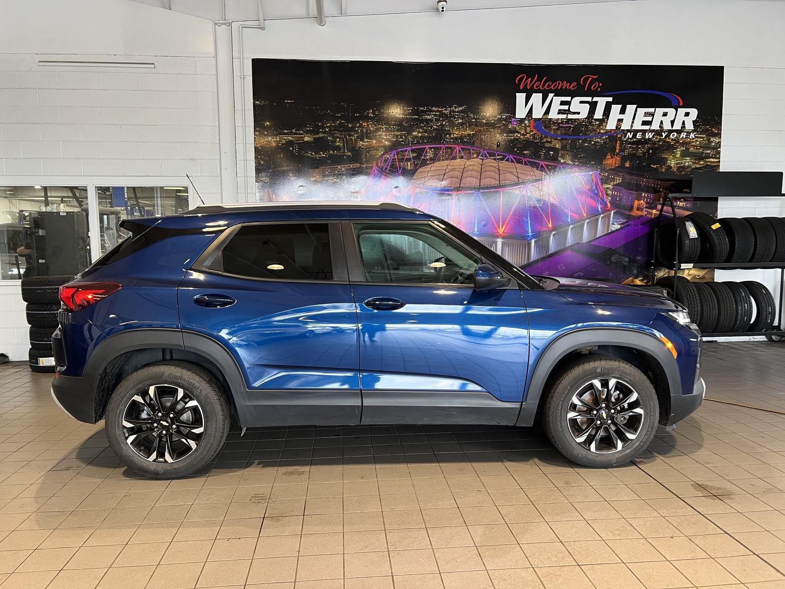Used 2022 Blue Glow Metallic Chevrolet LT image 10