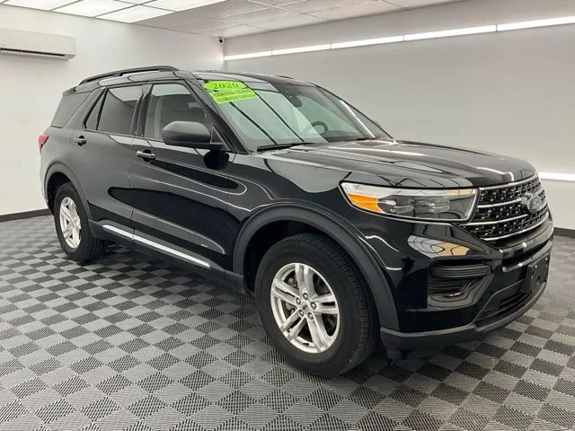 Used 2020 Black Ford XLT image 3