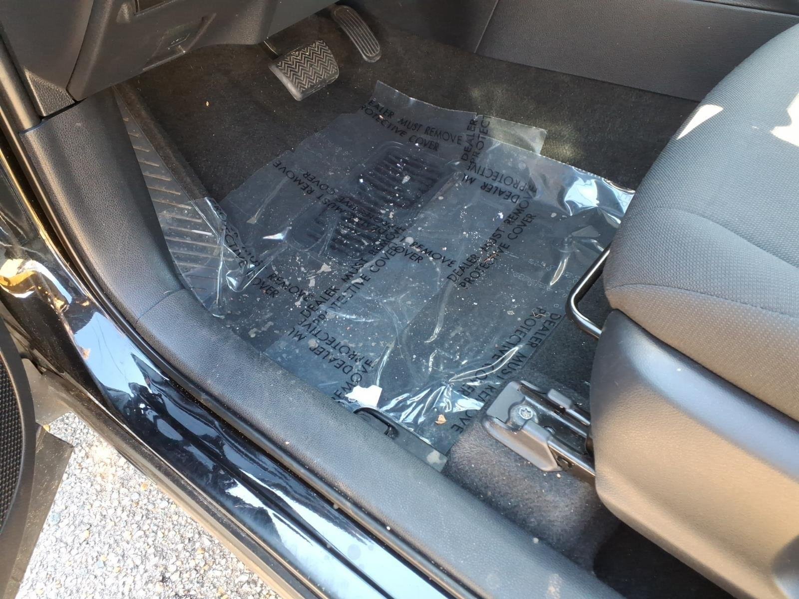 2022 Toyota Corolla Cross LE - Photo 18