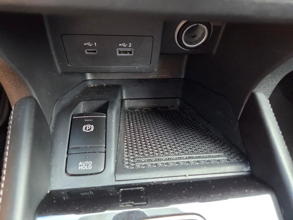 Used 2024 Gray Nissan SV image 15