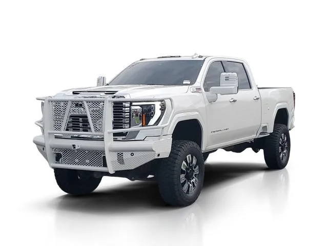 Used 2025 White Frost Tricoat GMC Denali image 2