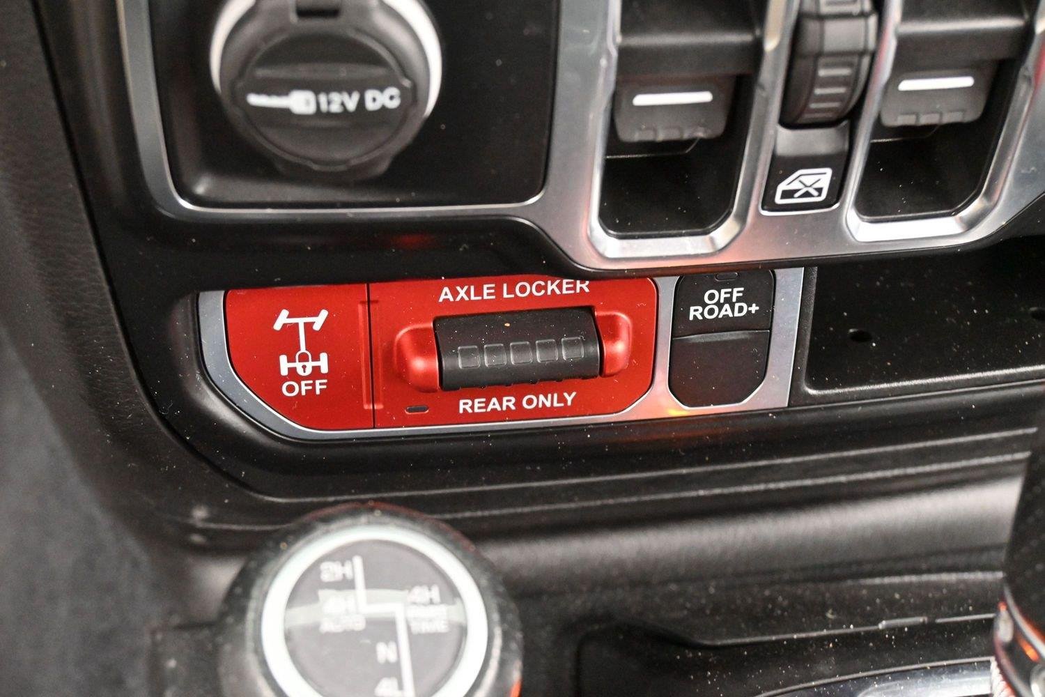 Used 2022 Bright White Clearcoat Jeep Mojave image 23