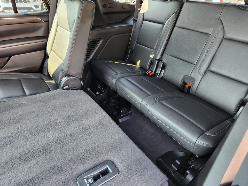Used 2023 Sterling Gray Metallic Chevrolet LT image 25