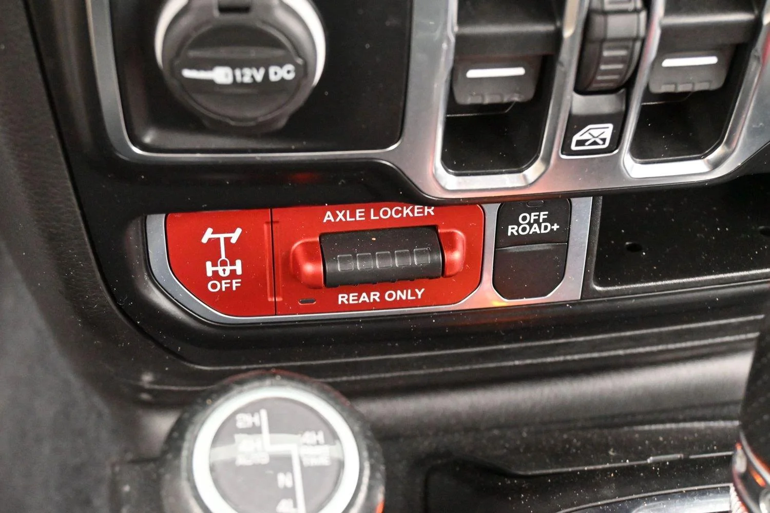 Used 2022 Bright White Clearcoat Jeep Mojave image 23