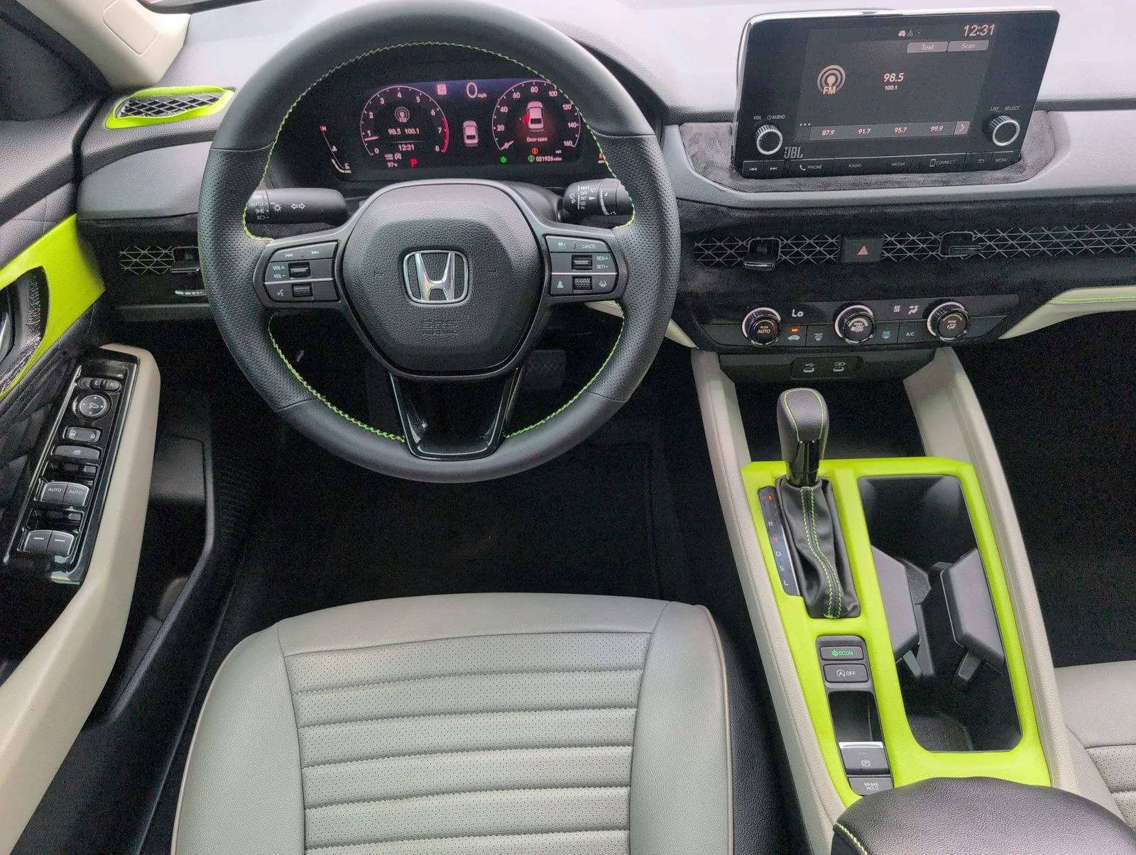 Used 2023  Honda LX image 29