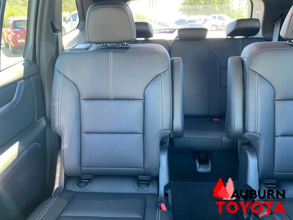 Used 2026 Summit White GMC Elevation image 25
