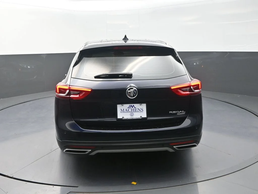 Used 2019 Blue Buick Preferred image 9