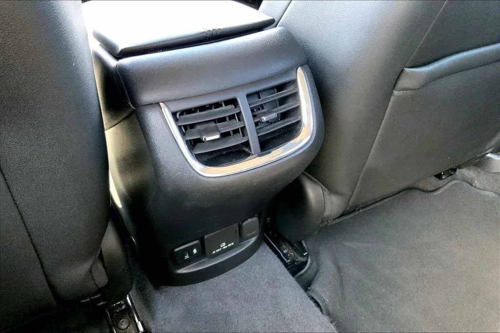 Used 2023 Sterling Gray Metallic Chevrolet LT image 32