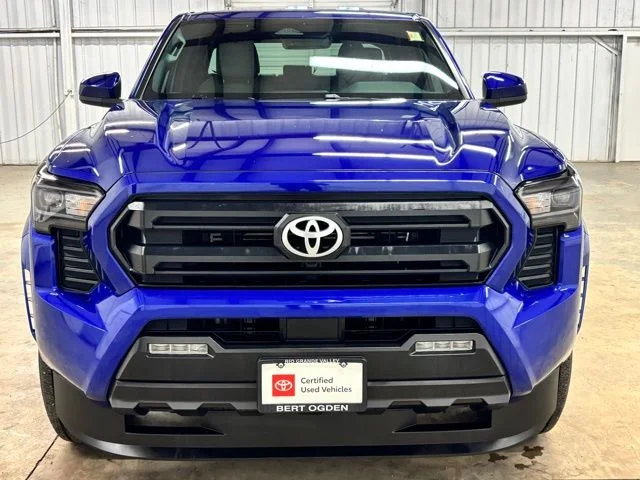 Used 2025 Blue Toyota SR5 image 2