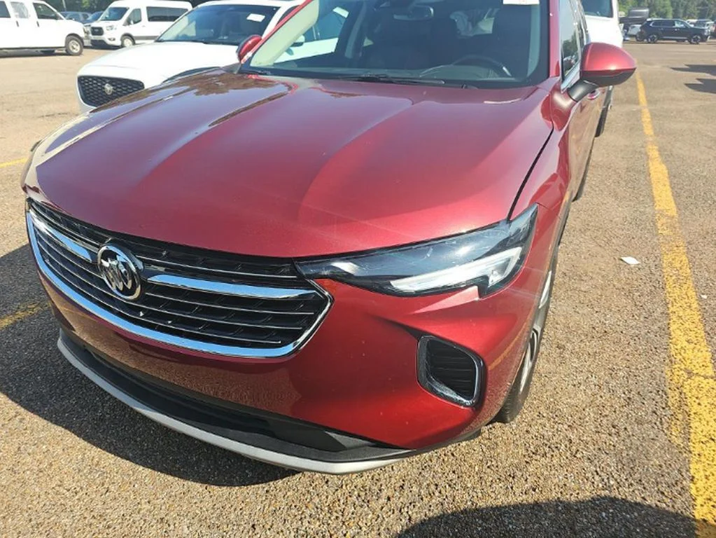Used 2023 Red Buick Essence image 2