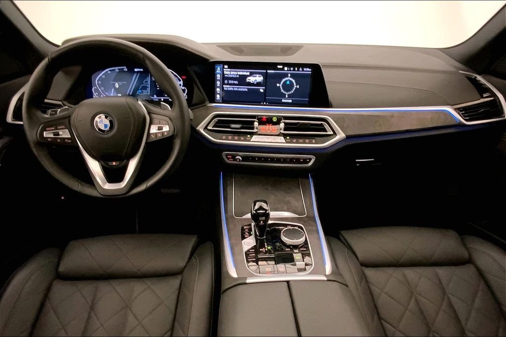 Used 2023 Mineral White Metallic BMW  image 16
