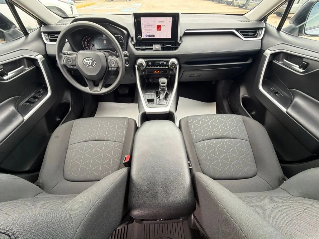 Used 2024 Silver Sky Metallic Toyota XLE image 21
