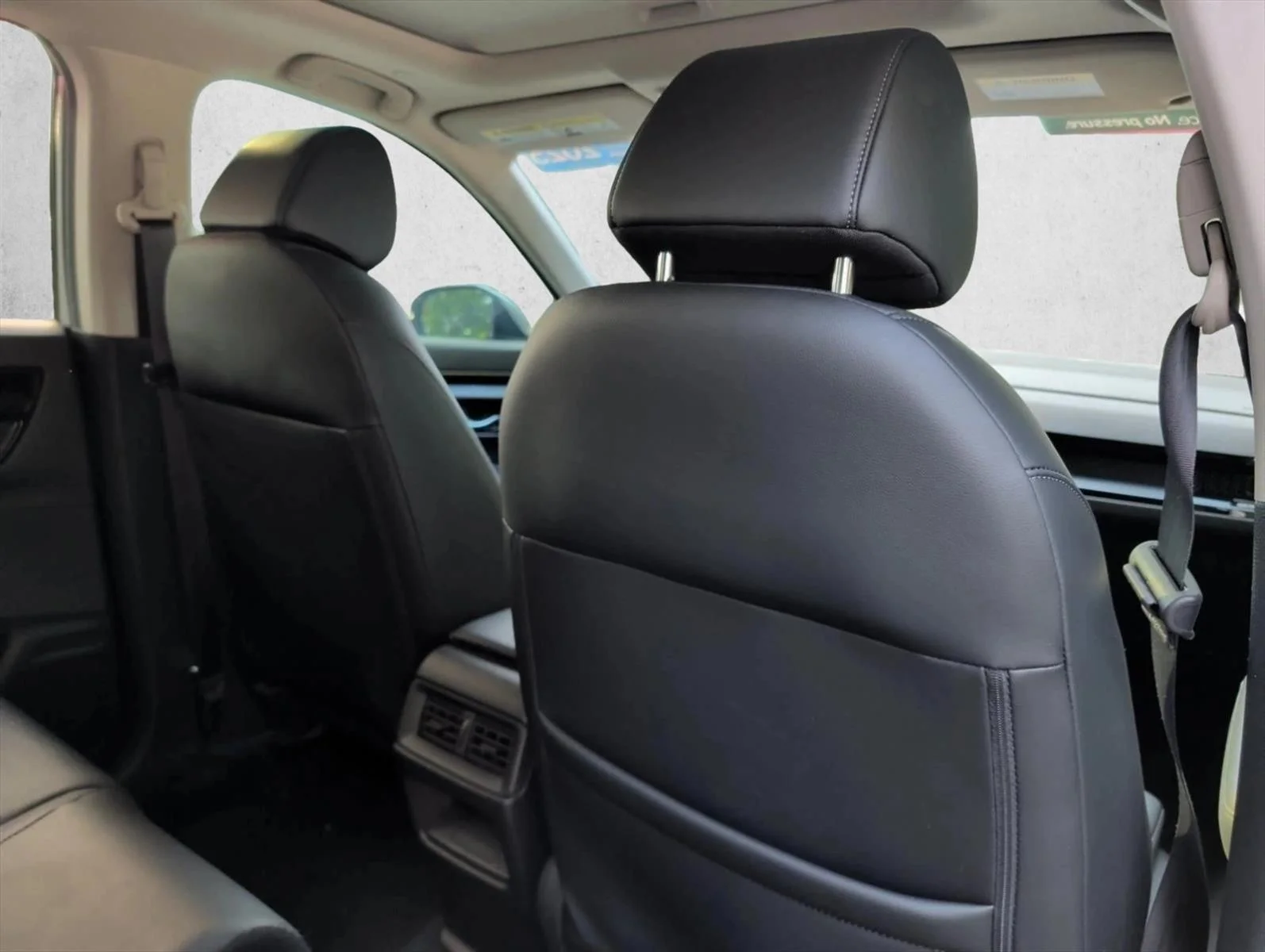Used 2023 Lunar Silver Metallic Honda EX-L image 28