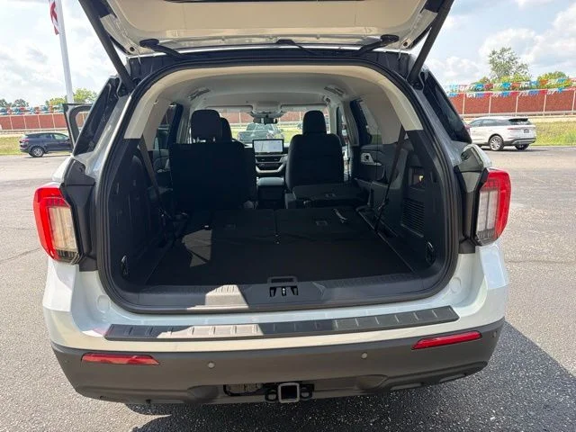 New 2026 Space White Metallic Ford Active image 10