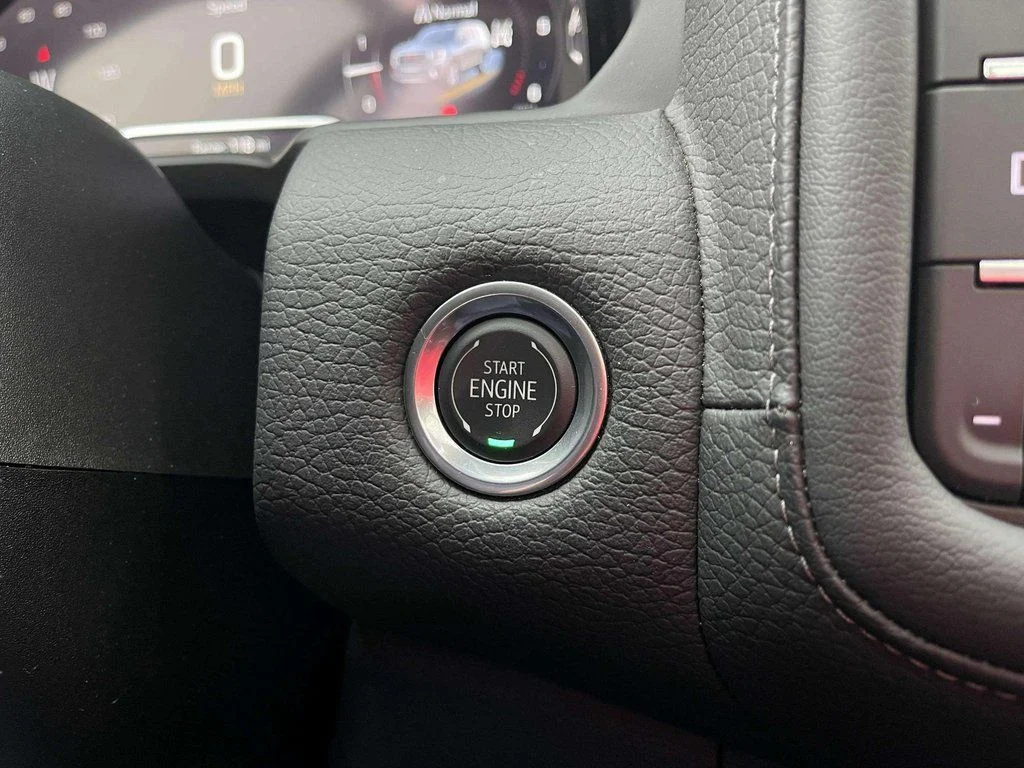 Used 2024 Onyx Black GMC Denali image 18