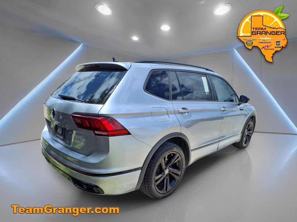 Used 2023 Silver Volkswagen 2.0T SE R-Line Black image 2