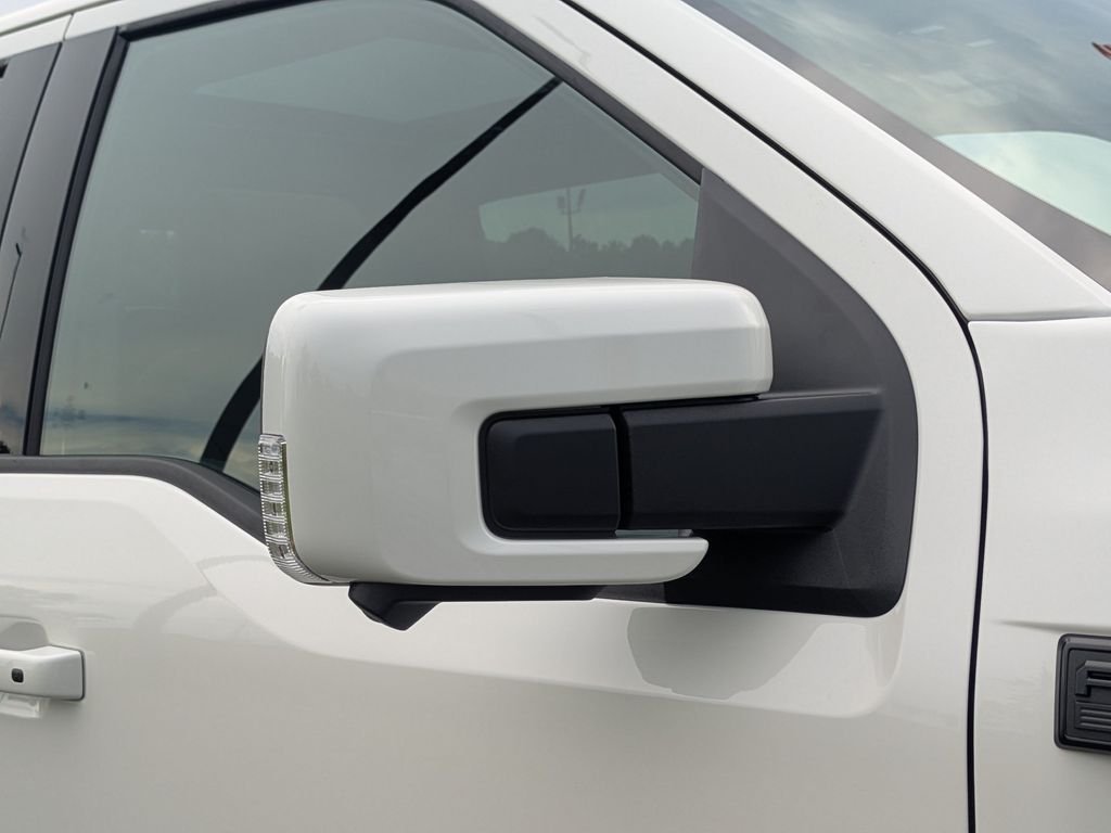New 2026 Star White Metallic Tri-Coat Ford Lariat® image 34