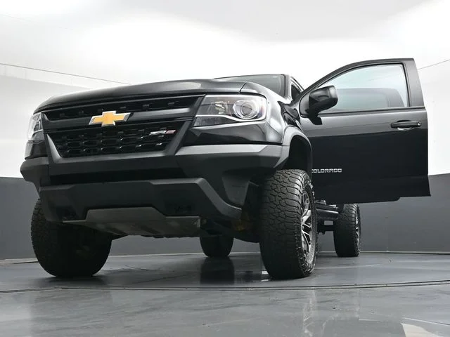 Used 2018 Black Chevrolet ZR2 image 48