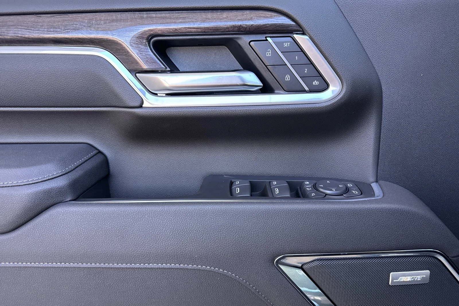 2026 Chevrolet Silverado 2500 HD LTZ view 10