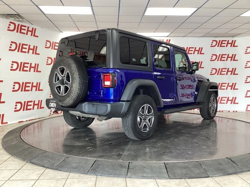 Used 2019 Blue Jeep Unlimited Sport S image 7