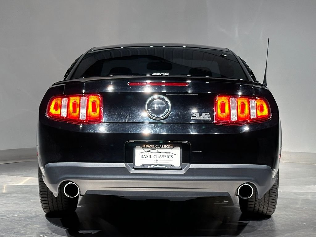 Used 2010  Ford GT image 35