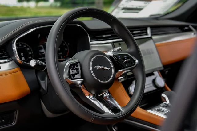 2026 Jaguar F-Pace R-Dynamic S - Photo 19