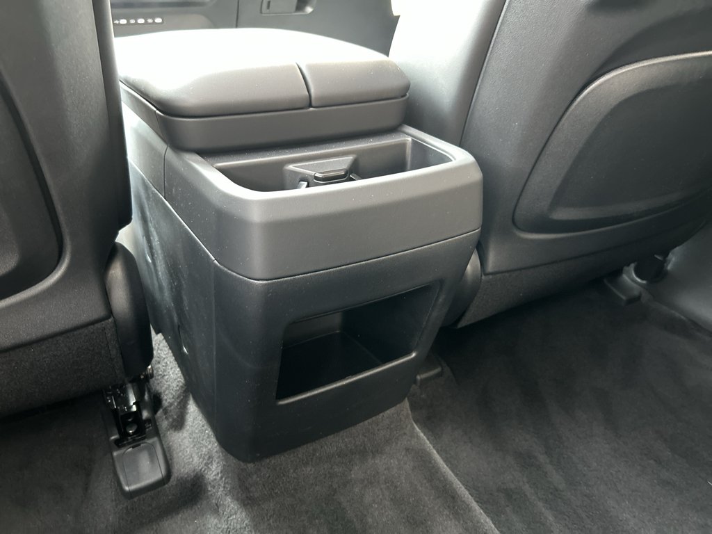 New 2027 Glacial White Pearl Kia X-Line EX image 17