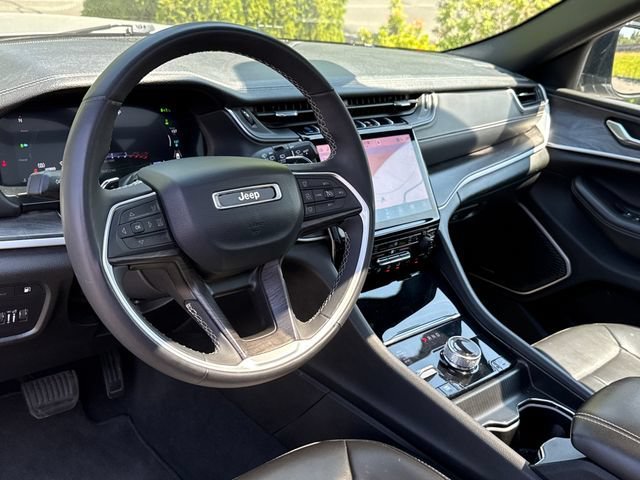 Used 2024 Silver Zynith Jeep 4xe image 15