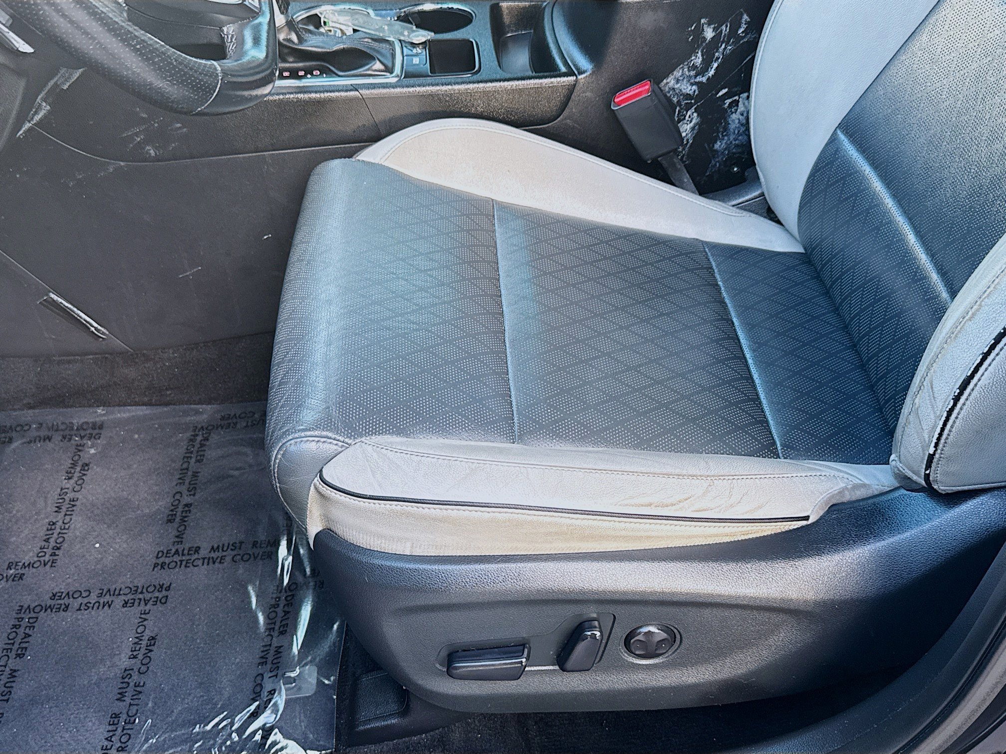 Used 2018 Black Cherry Kia EX image 15