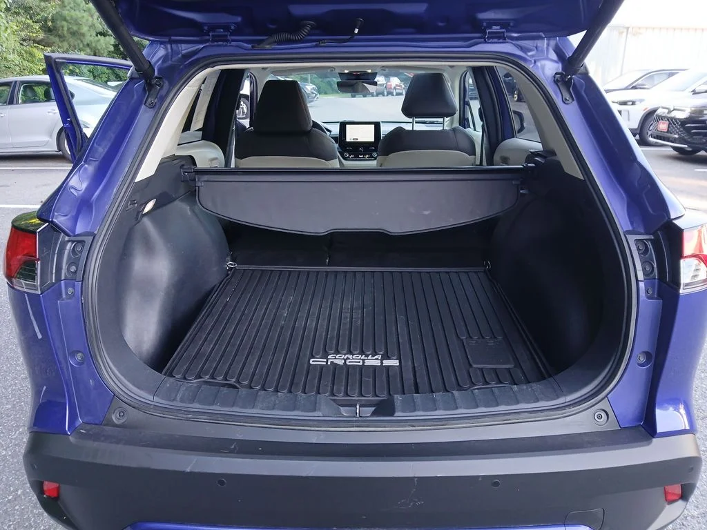 Used 2024 Blue Toyota XLE image 29