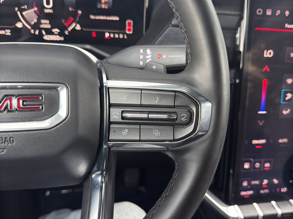 Used 2025 Sterling Metallic GMC AWD Elevation image 24