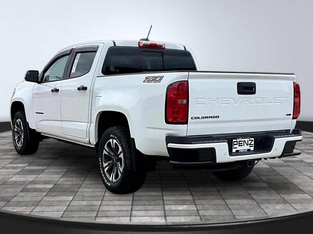 Used 2022 White Chevrolet Z71 image 5