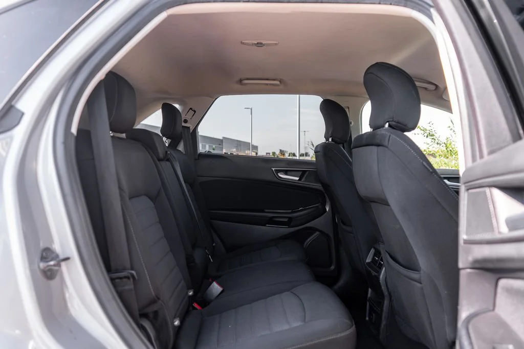 Used 2018 Silver Ford SE image 13