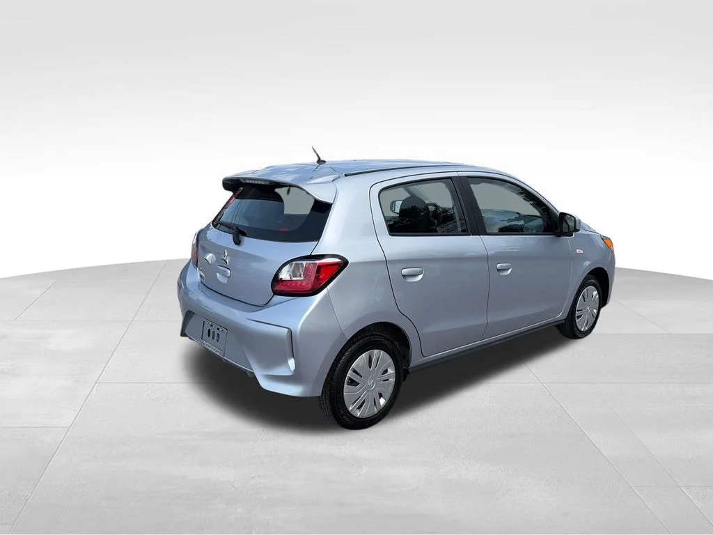 Used 2024 Silver Mitsubishi ES image 5