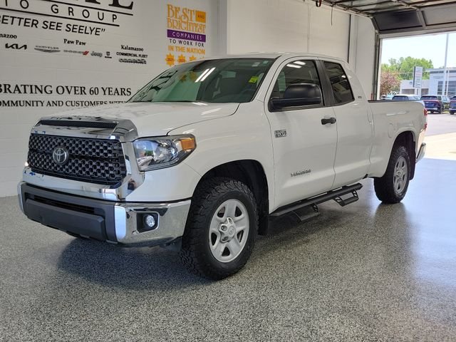 Used 2021 White Toyota SR5 image 4