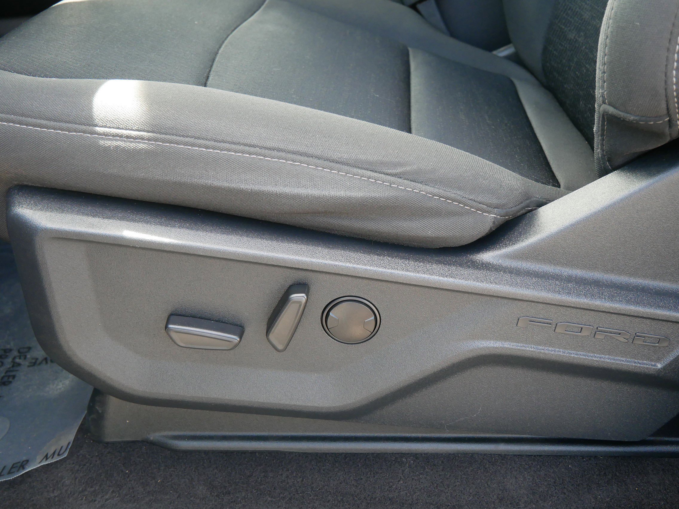 Used 2023 Gray Ford XLT image 20