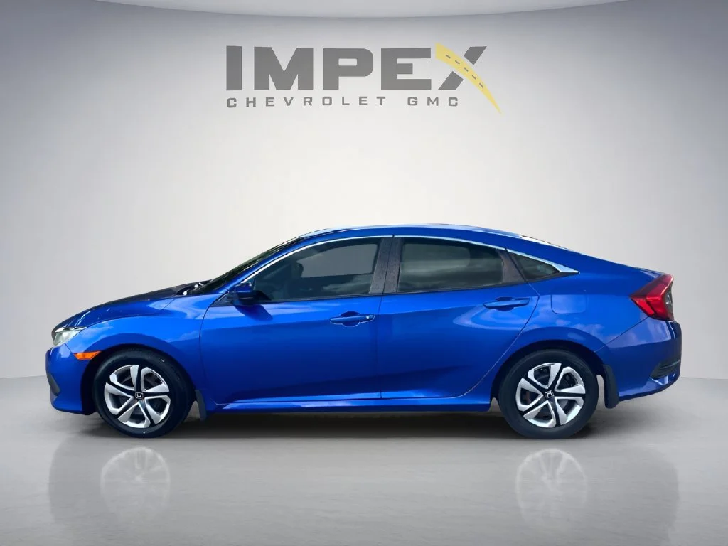 Used 2018 Blue Honda LX image 2
