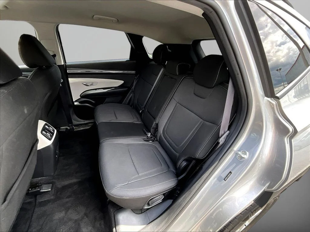 Used 2022 Silver Hyundai SEL image 22