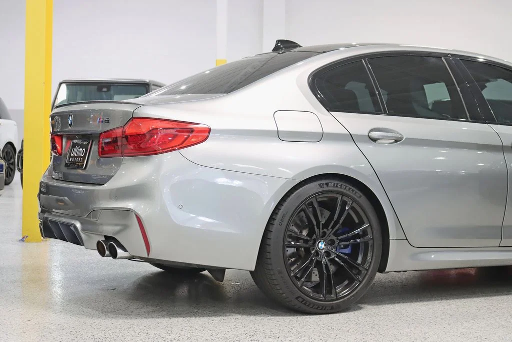 Used 2019 Gray BMW  image 11