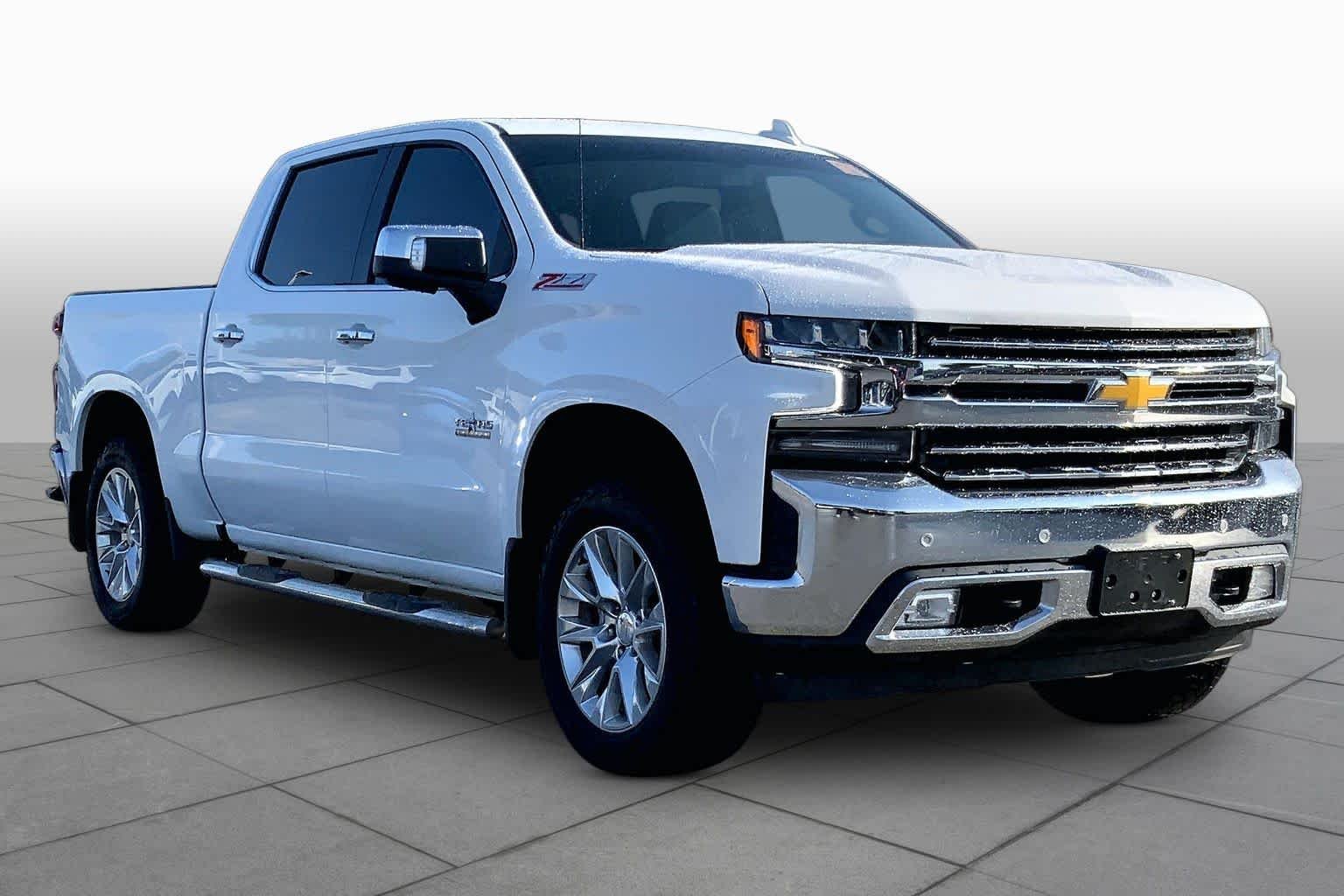 Used 2021 Summit White Chevrolet LTZ image 3